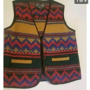 AtLast Aztec Wool Vest Small Wooden Buttons V Neck Pockets Yellowstone